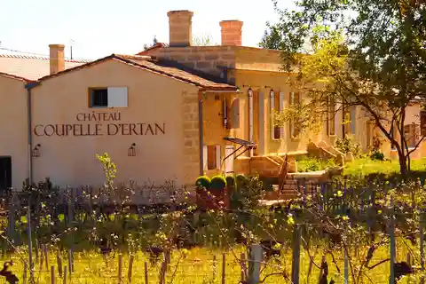 Visita a fábrica de vinagre tradicional do Château Coupelle d'Ertan