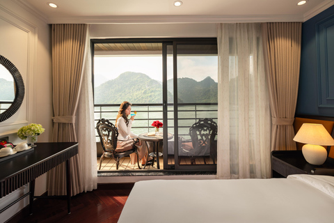 Ha Long Bay on A Luxury 6-star Cruise 2D1N and 3D2N HA LONG BAY 3D2N & SHARED TRANSFER (ROUND TRIP)