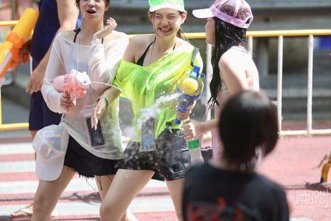 Bangkok: Songkran Water Festival April 13-15 Tour with Guide Bangkok: Songkran Water Festival Tour with Guide