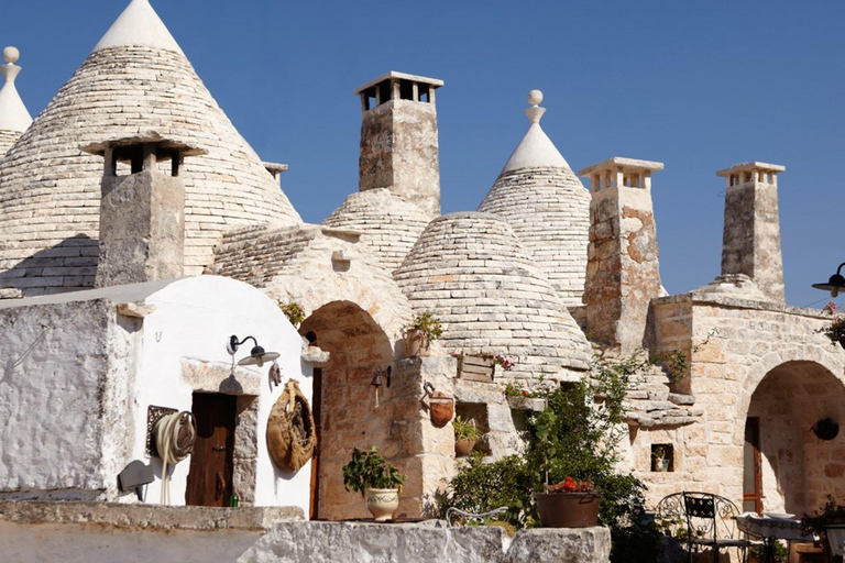 Puglia: Locorotondo, Cisternino, and Ostuni Private Tour Authentic Routes with Castellana Grotte Pick-Up