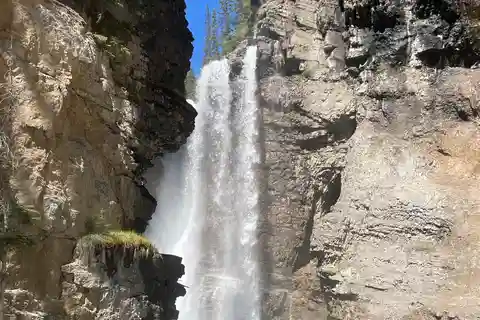 Johnston Canyon: Banff National Park