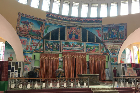 Tigray: iglesias rupestres de Gheralta, Axum y templo de YehaTigray: iglesias rupestres y montañas de Gheralta (2 días)