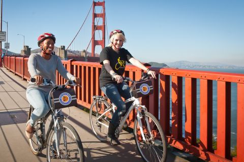 San Francisco: Golden Gate Bike Tour and Alcatraz Ticket