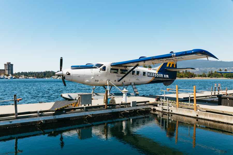 Vancouver: Kombination aus Wasserflugzeug und Capilano Hängebrücke. Foto: GetYourGuide