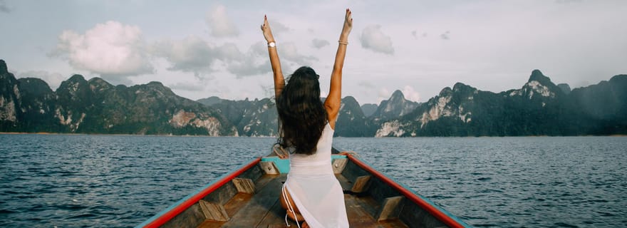 2 jours à Khao Sok avec nuit à Cheow Lan Lake Raft House