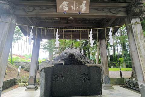 Visite des 6 attractions du mont Fuji : lac Kawaguchi, Oshino HakkaiLieu de rendez-vous : gare de Tokyo à 8 h 00.