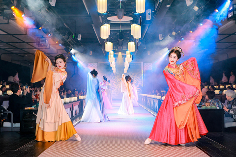 Nanjing：Six Dynasties Imperial Banquet with Show Ticket Row 3 Only Meal