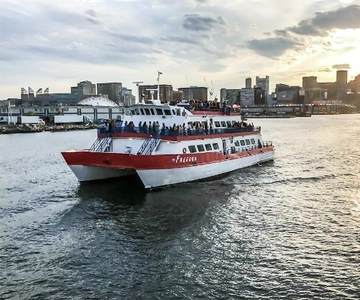 Boston: Boston Harbor Sunset Cruise