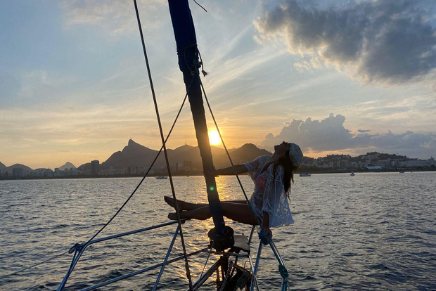 Rio de Janeiro : tour en voilier au coucher du soleil avec boissons