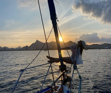 Rio de Janeiro: Sunset Sailboat Tour with Open Bar