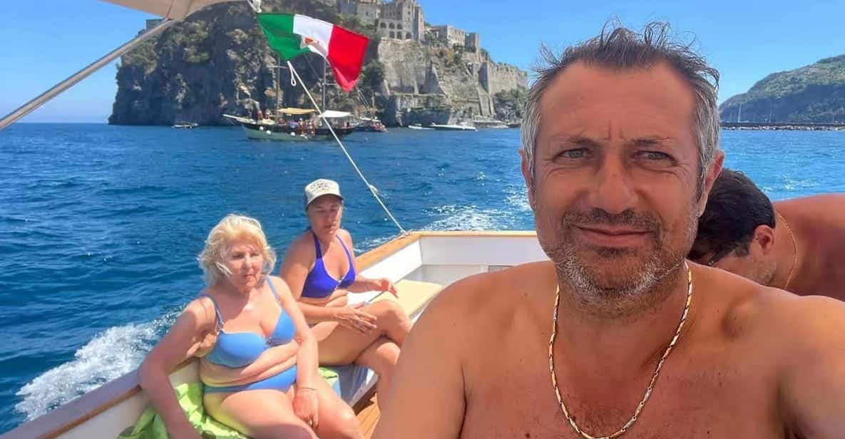 Afbeelding 0 van Forio: exclusieve boottocht naar Ischia en Procida met zwemstops en schipper