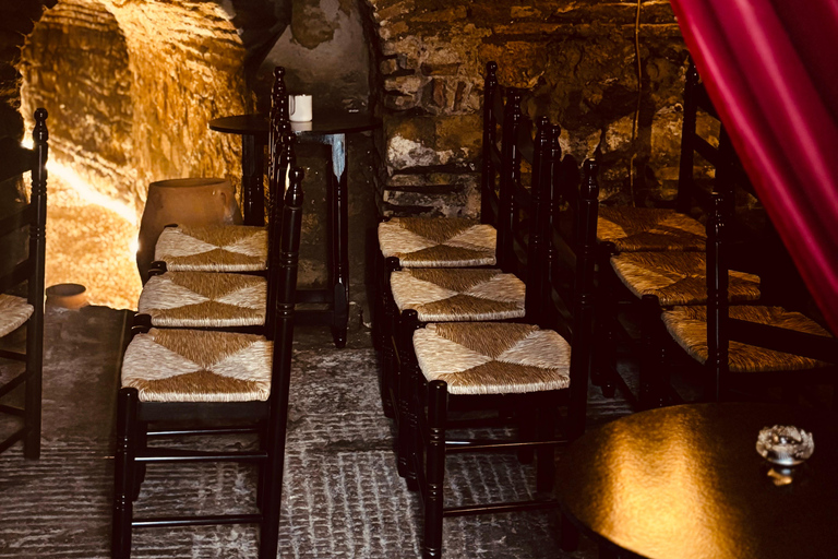Wines and Tapas with History in Cordoba Wines and Tapas with History in Córdoba