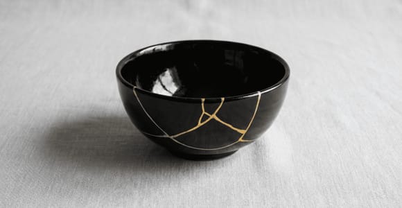 Kyoto: Kintsugi Pottery Workshop with Optional Upgrade