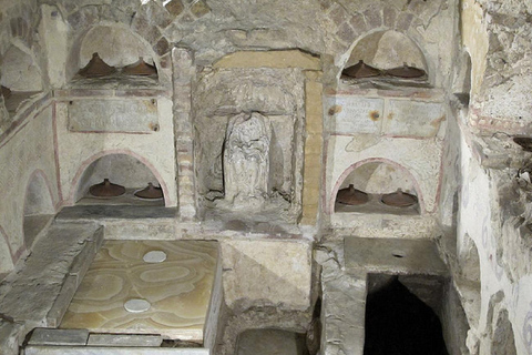 Rome: Vatican Necropolis and Via Triumphalis Guided Tour Necropoli Vaticana