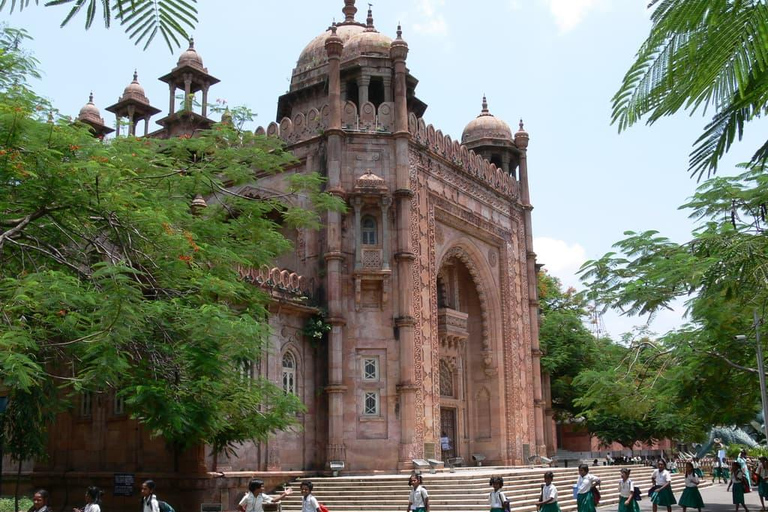 From Chennai: 6-Day Tamil Nadu Temple Tour with Guide