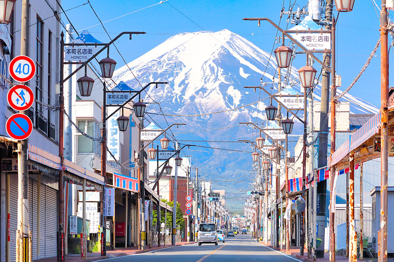 Mt.Fuji, Arakura Sengen Park, Oishino hakkai, Kawaguchico TripOdbiór z dworca w Tokio o 8:00 rano