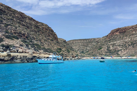 Lampedusa: Luna Celeste Boat Tour with Lunch