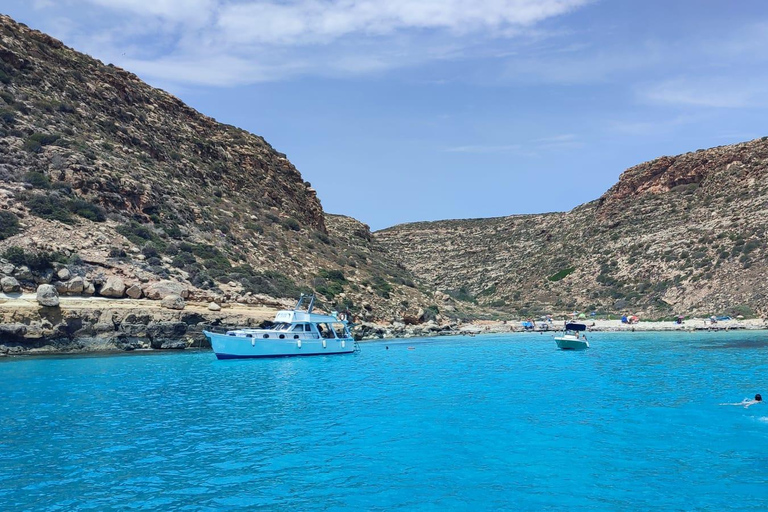 Lampedusa: Luna Celeste Boat Tour with Lunch