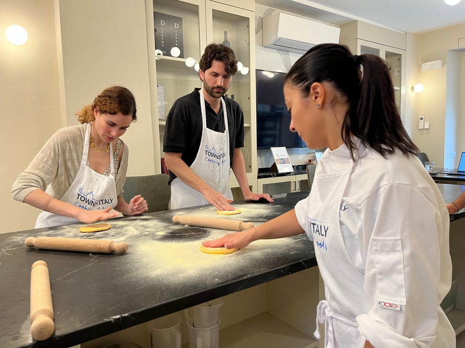 Mailand: Pasta-Kochkurs mit Tiramisu und unbegrenztem Wein Mailand: ...