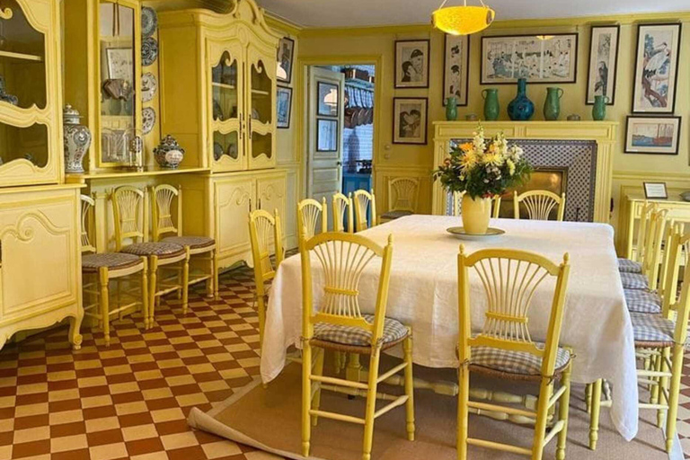 Paris: Private Guided Tour in Giverny Monet's House Paris: Private Guided Tour in Giverny Monet's House & Tast.