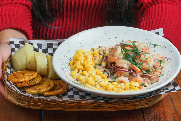 Chepe Chinchurro：圣何塞终极酒吧徒步导览Chepe Chinchurro：圣何塞终极潜水酒吧徒步导览