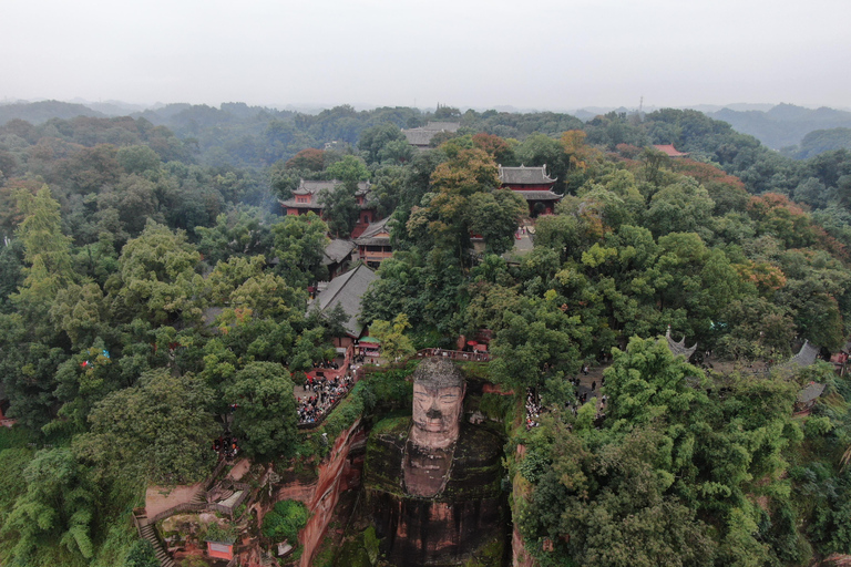 成都：乐山大佛徒步之旅成都：乐山大佛徒步之旅（英语导游）