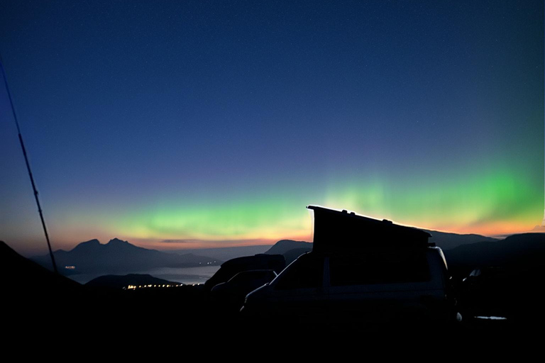 Tromsø: Private Northern Lights Chase with a Local Guide