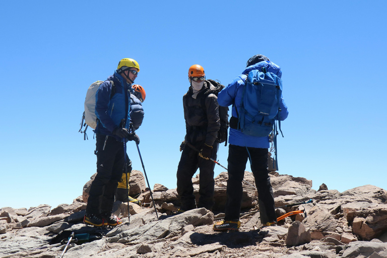 Arusha: 7-Day Kilimanjaro Lemosho Route Trek with Hotel Stay