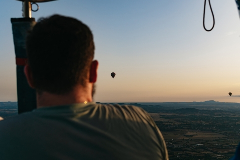 Mallorca: ballonvaart van 1 uurMallorca: 1 uur durende luchtballonvlucht bij zonsondergang