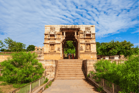 Senderos de Chittorgarh (Excursión guiada de un día desde Udaipur)