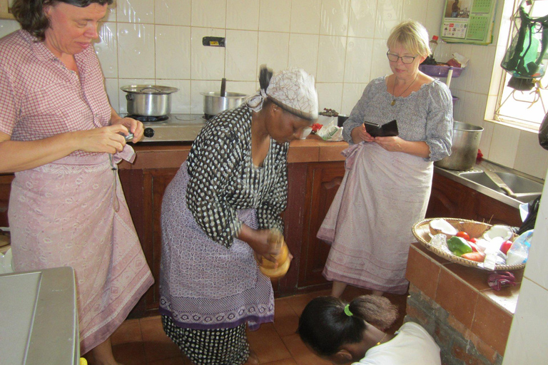 Praça de alimentação Mama Aziz