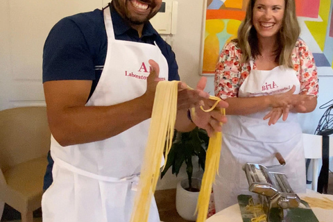 Rzym — warsztaty kulinarne w rzymskim domu w dzielnicy TrastevereRzym – warsztaty kulinarne w rzymskiej rezydencji w dzielnicy Trastevere