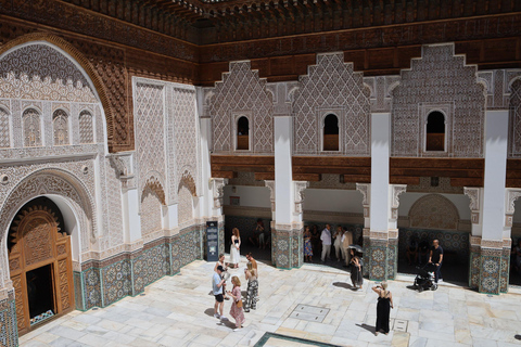 Marrakech: Ben Youssef Madrasa Tour with Skip-the-Line Entry Shared Group Guided Tour in French – Without Entry Tickets