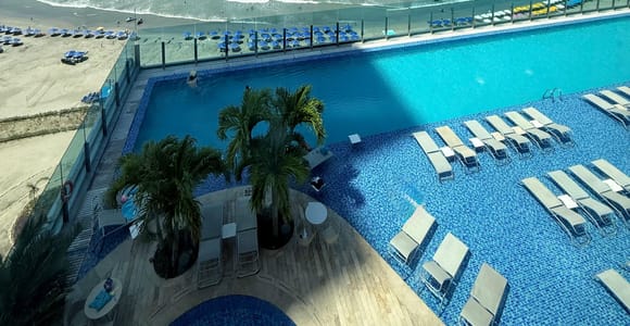 Luxury Day Pass at Hotel Estelar with Brunch Menu and Infinity Pool