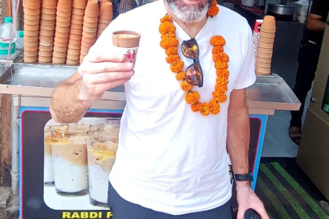 Delhi: Red Fort Skip-the-Line Entry Ticket & Guided Tour Delhi: Red Fort Skip-the-Line Tour with Guide Only.