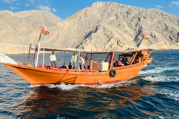 Khasab Musandam |Isola del Telegrafo |Crociera in Dhow |Delfini