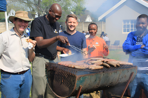 Victoria Falls: Chinotimba Township Tour mit einem ortskundigen Guide