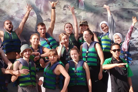 日惹：Jomblang 洞穴私人一日游Jomblang 洞穴和 Merapi 火山吉普车之旅