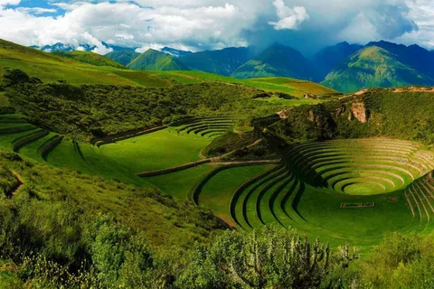 Private Tour | Sacred Valley + Maras and Machu Picchu 2 days