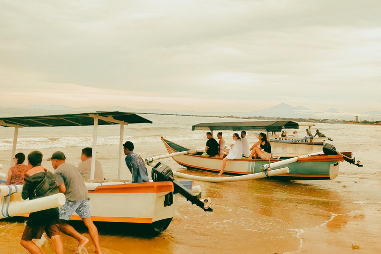 Bali : Croisière au coucher du soleil de Jimbaran à la falaise d&#039;UluwatuLieu de rendez-vous | Petit groupe