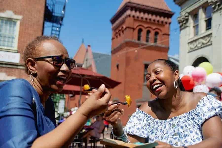 Lancaster: Internationale Foodtour mit Guide. Foto: GetYourGuide Lancaster: Internationale Foodtour mit Guide. Foto: GetYourGuide