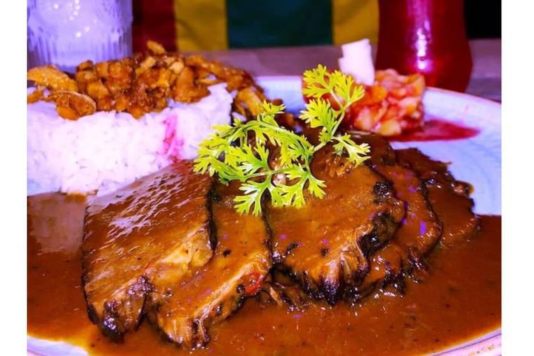 Cartagena bei Nacht: Historische Tour, typisches Abendessen + Süßigkeitenverkostung