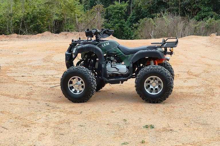 Langkawi: ATV-tocht op de heuvel van Matchinchang