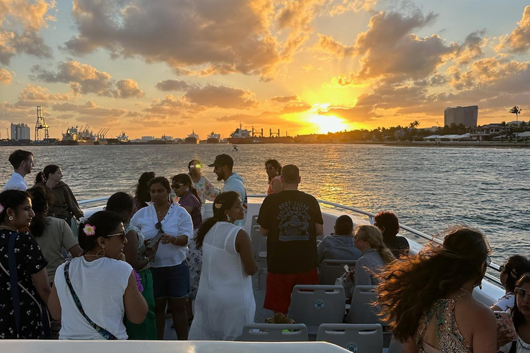 Fort Lauderdale: Happy Hour Cruise with Drinks