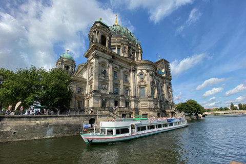 Berlin: 3.5-Hour Sightseeing Cruise on the Spree River