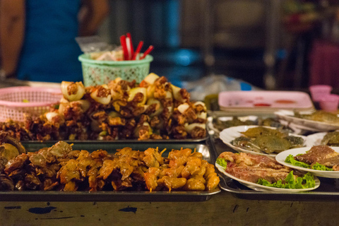 Phnom Penh: Sunset Cruise & Evening Food Tour