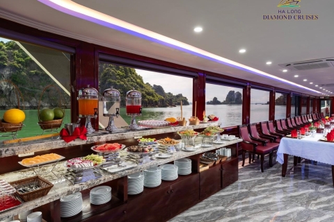 Ganztägiger Ausflug mit der Diamond Halong 5 Star Cruise per LimousineHalong-Tageskreuzfahrt von Hanoi mit Limousine