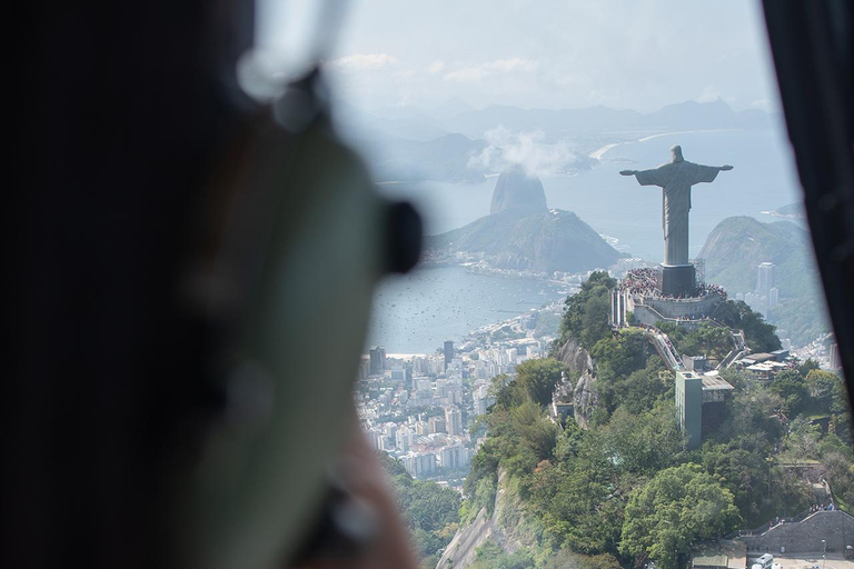 Rio de Janeiro: Wycieczka helikopterem z transferem do hotelu