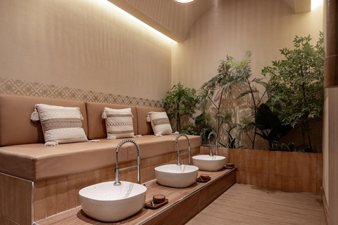 Bangkok: ThaiThai Massage near BTS Asok (Sukhumvit 25) Coconut Aromatherapy Oil Massage (90 Min)
