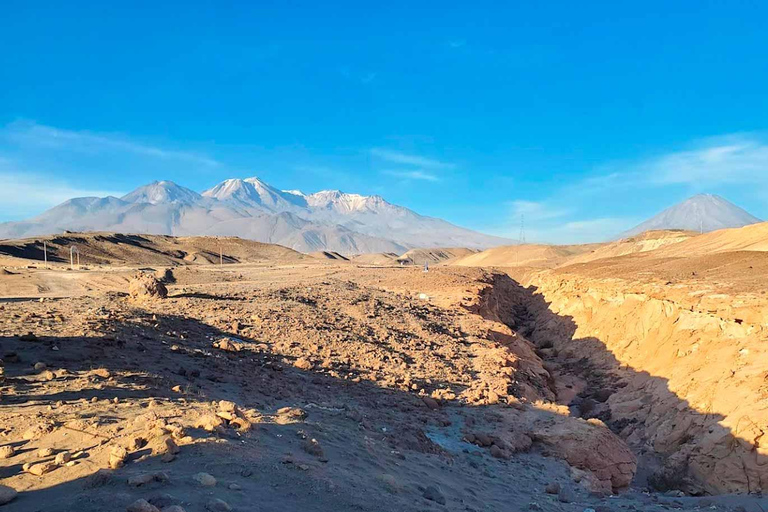 Tour + Wandeling naar de Sillar Route en Culebrillas in Arequipa